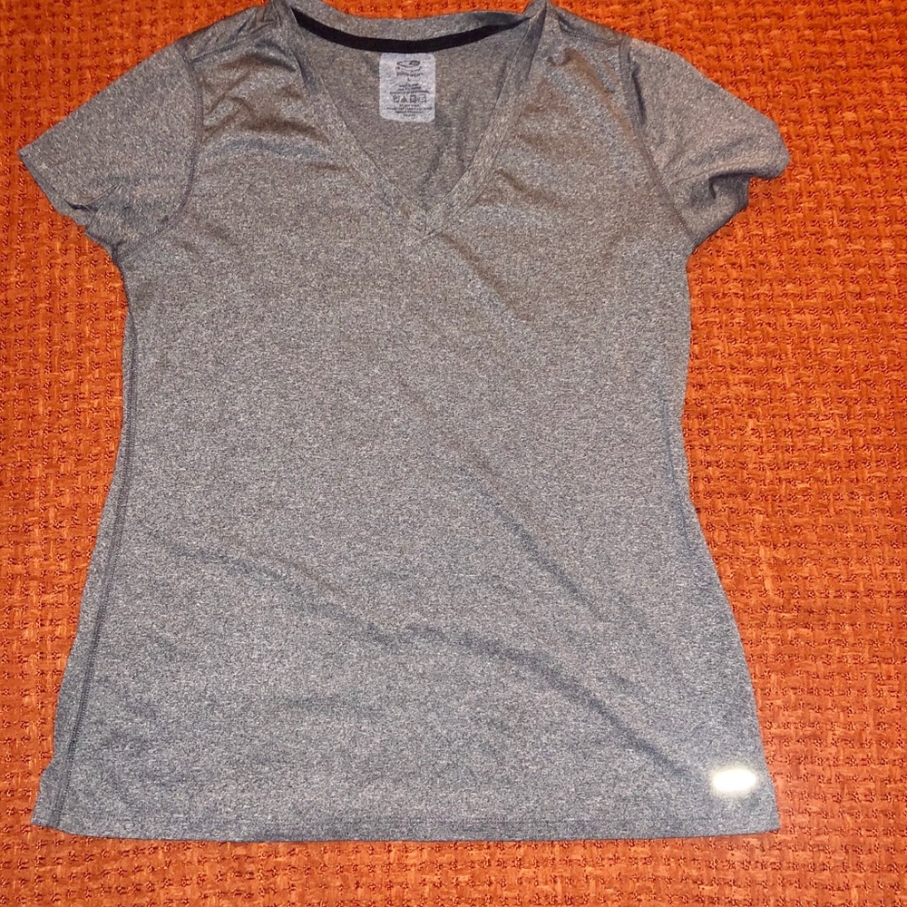 Workout v neck top